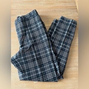 Issac Mizrahi black beige gray plaid elastic pull on pants/ trousers